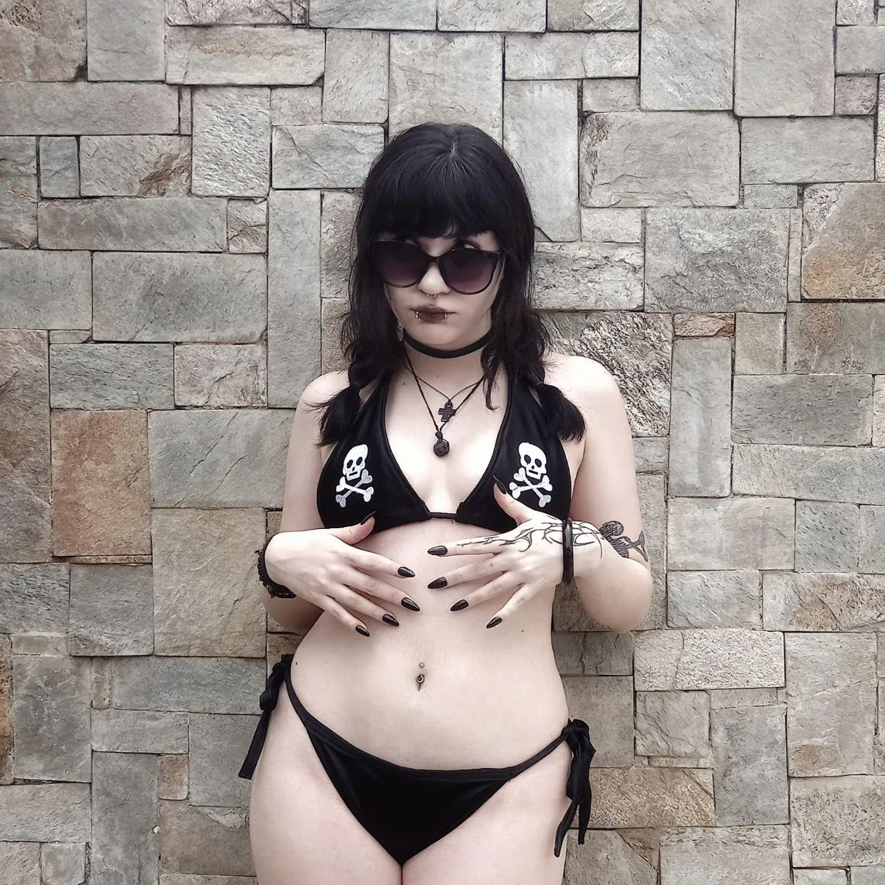 [B4D] Sorry I smashed your corolla with my range rover