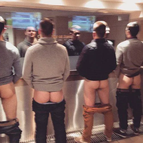 Be a man. Hold your dick with pride 💪🏻