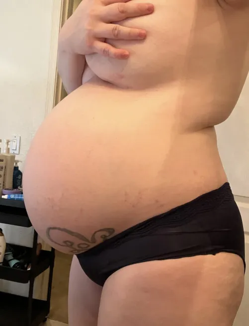 Do you find big pregnant women sexy?