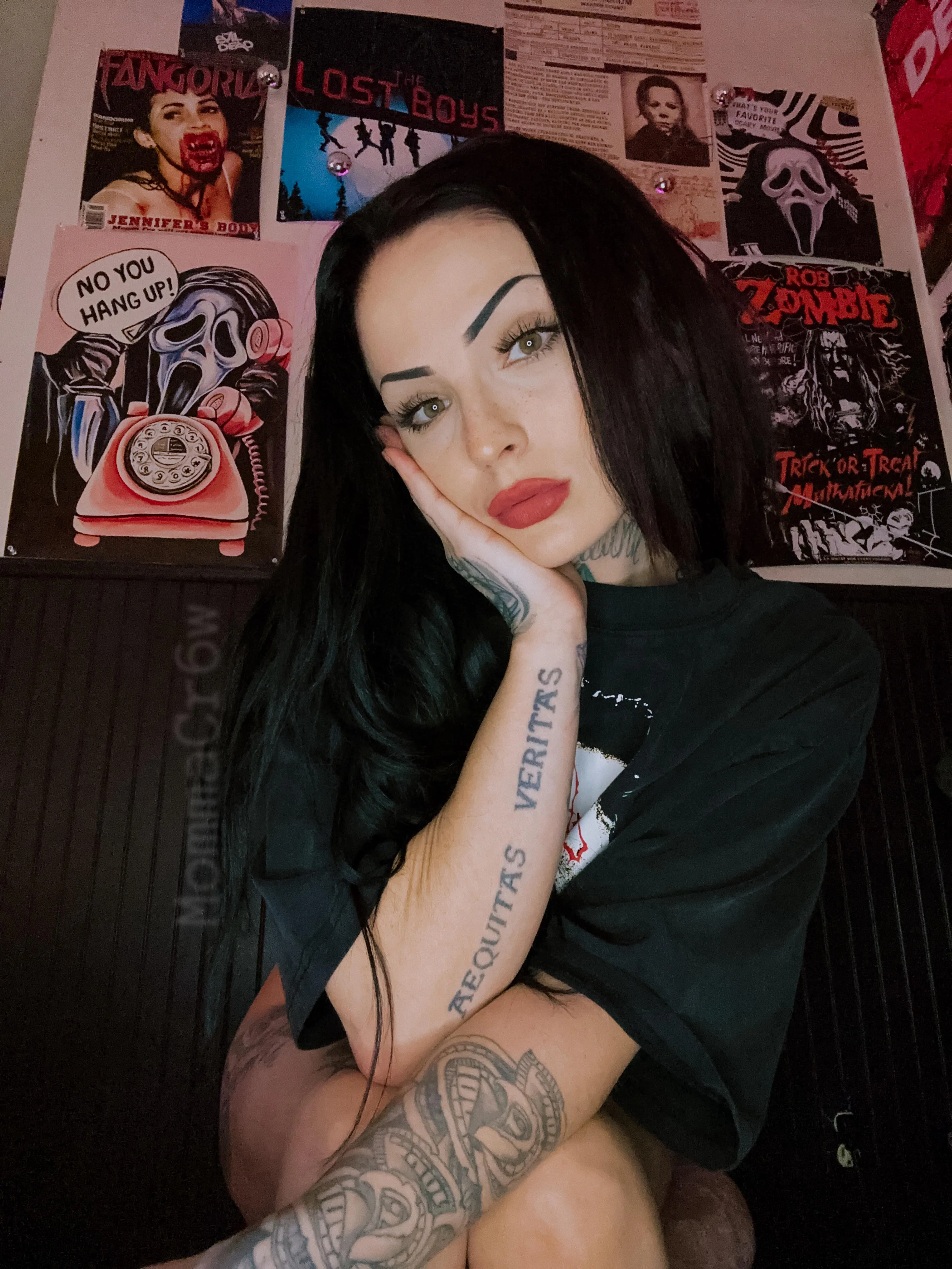 genuine, long term connection? morn-night txting.. deep convos… cute, flirty, silly. 🥰