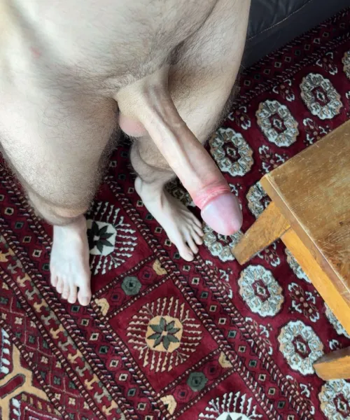 Hey guys I used to self conscious about my dick vein but now I realize it’s probably longer than some of your dicks. If it is comment below :)