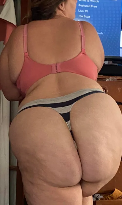 Hubby is out of town, but I want to get bent over!