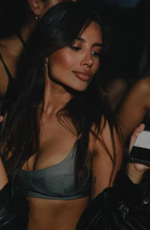 I wonder how many of you would fuck me