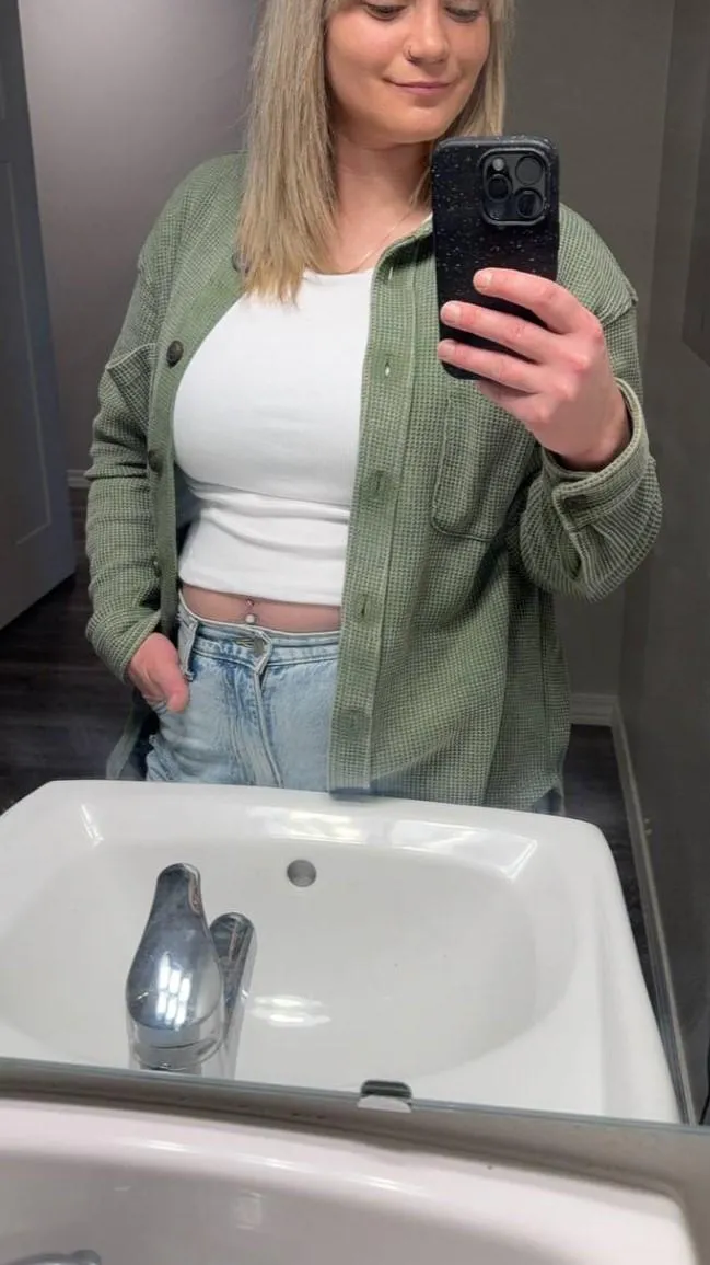 If I asked you to fuck me.. would you say yes or no?