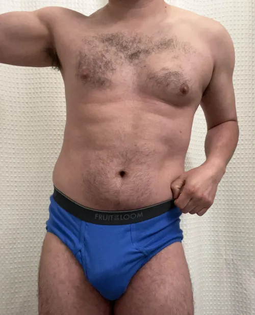 Same pose, different color