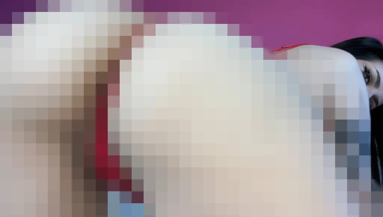 That's right pixel paradise loving BETA, i'm watching you during EVERY MOMENT you perv out over my pixel perfection!😘