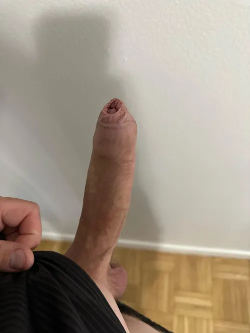 28 [M4A] horny and pretty open minded, love some brown dark girls but DMs are open to all