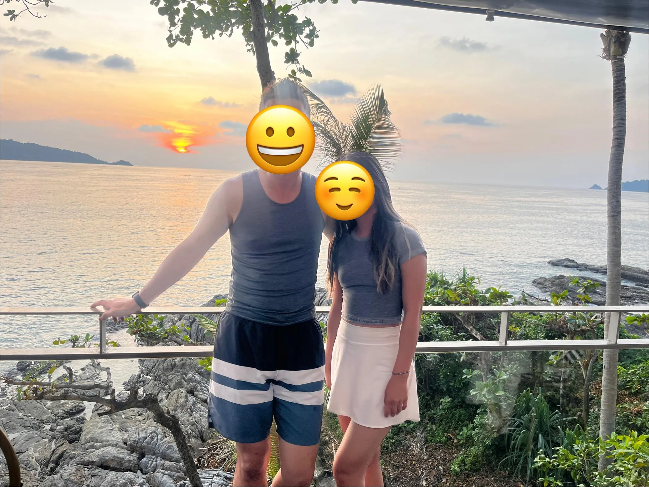 [34/30][MF4MF/F] [Tomorrowland/Europe]  looking for similar aged couples and new friends.