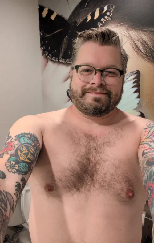 45 [M4MF] #chattanooga In town for work, looking to host couples or a group in my hotel room