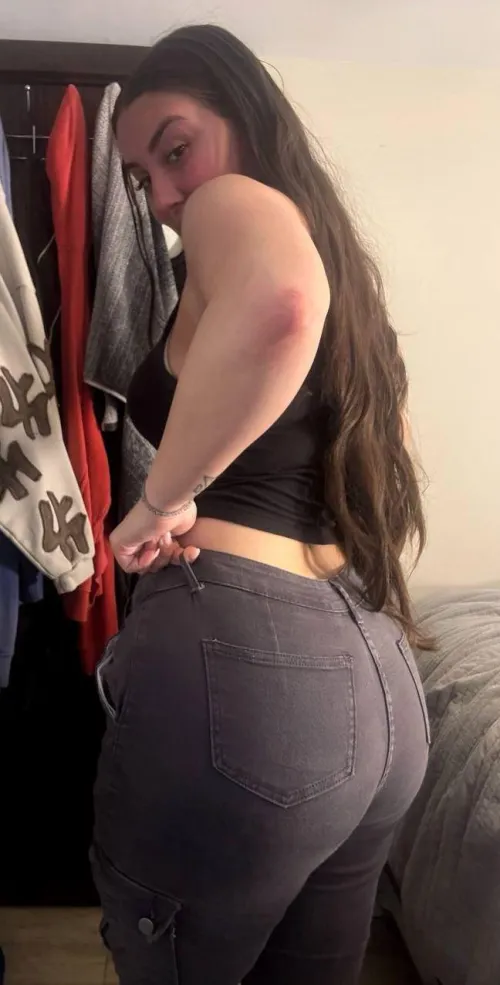 do my dark jeans grab your attention?