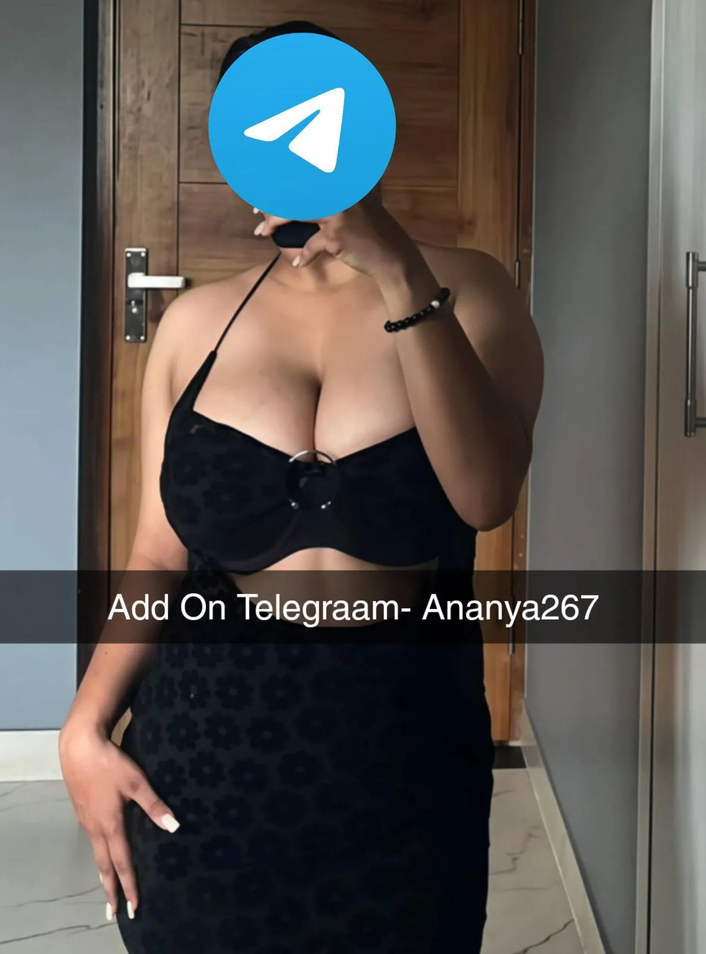 In the mood for a chat that’s flirty, and maybe a little unforgettable? (F)