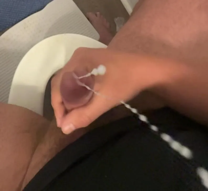 Low quality pic, high quality cum