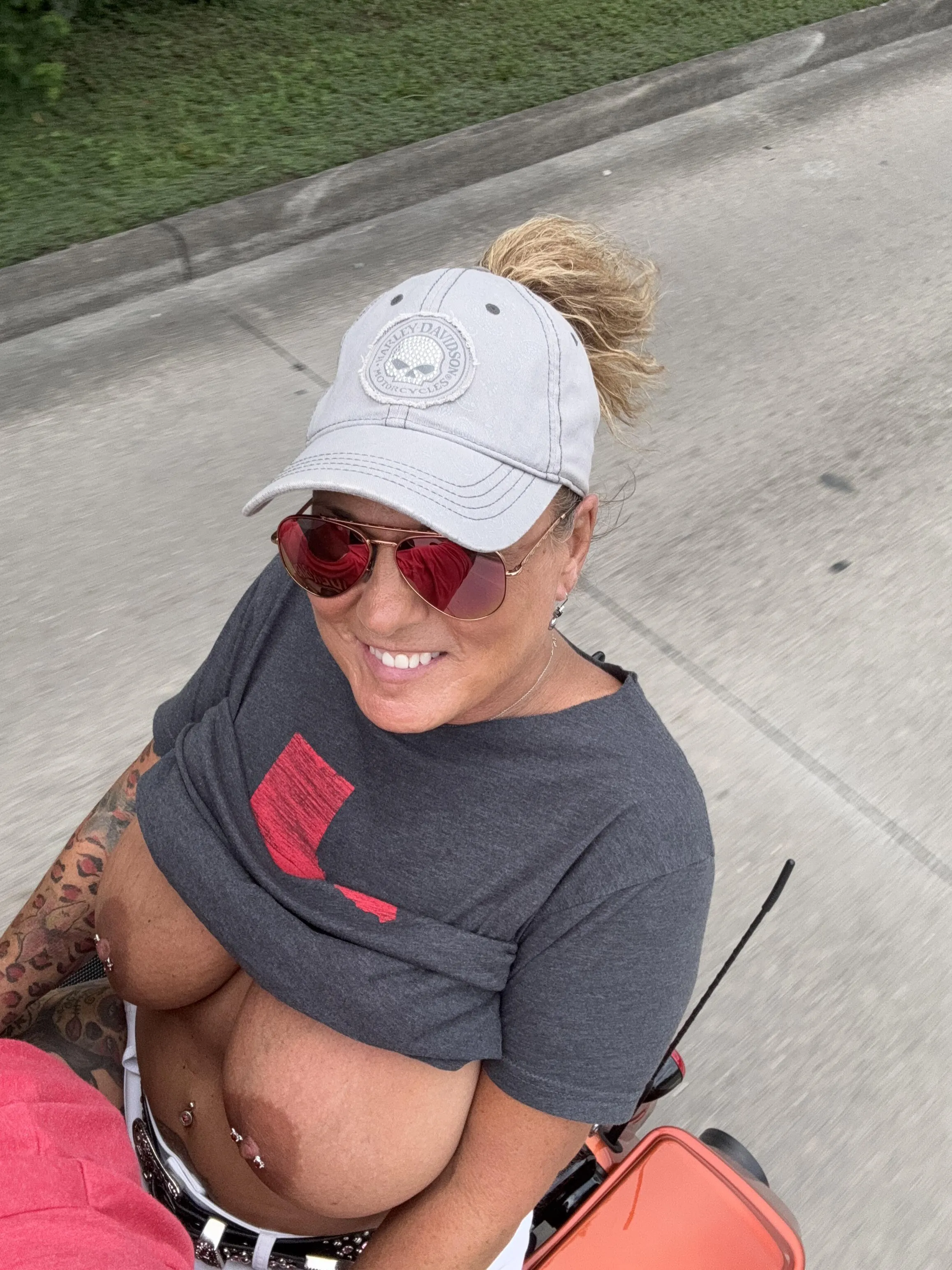 One SEXY JUICY seat cover!