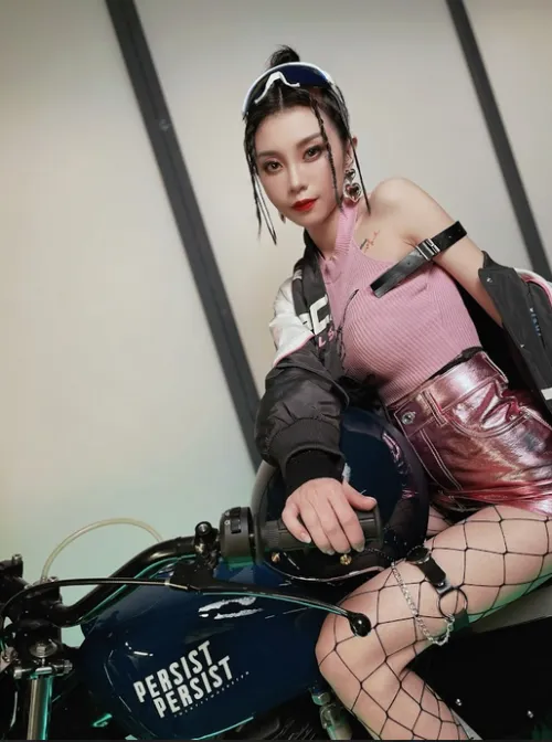 Want me to ride you or the bike?