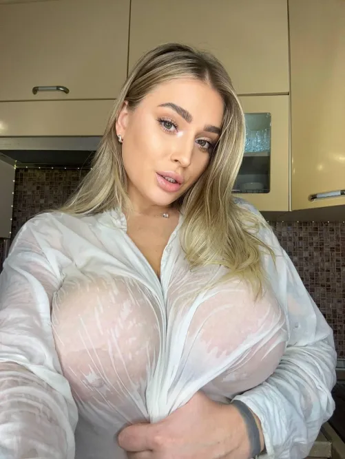 you have no idea how big boobs are under that shirt.