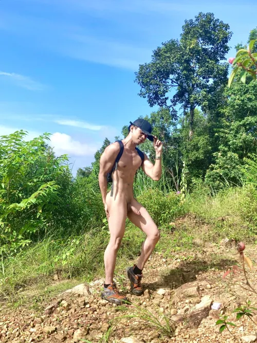 You never hike until you tried it nude~