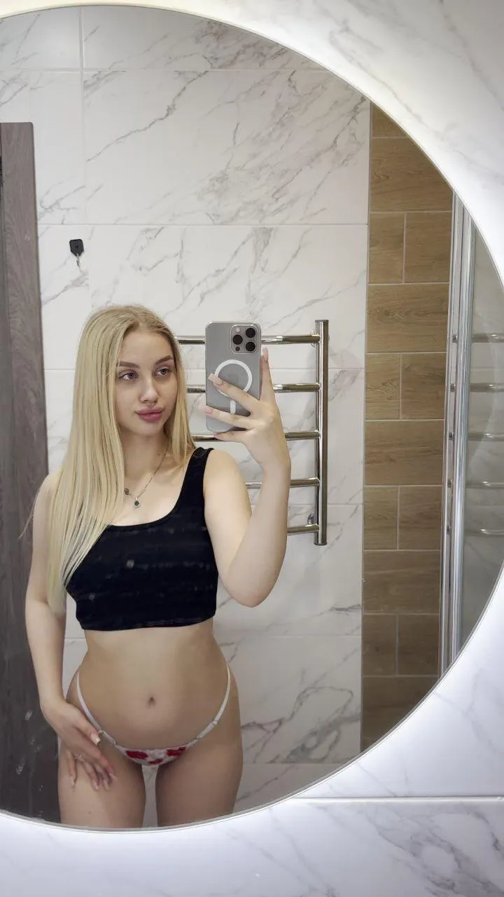 19 [F4M] just got off work and need to cum