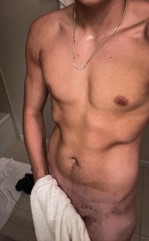 21 [m4f] in town for work next week and want some company