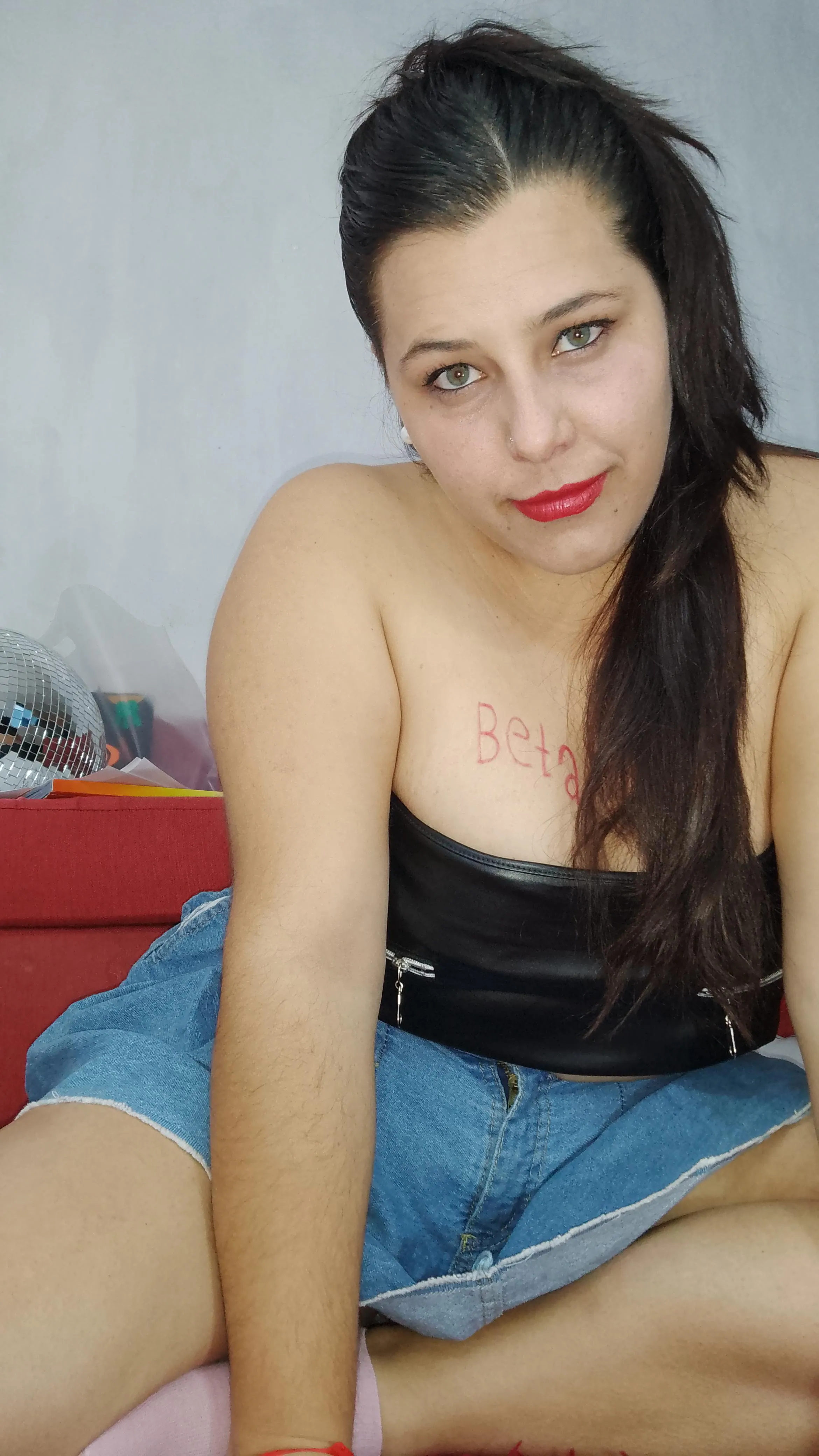 A simple Latin goddess..If I told you on our first date that my favorite fetish is pegging, what would you say?