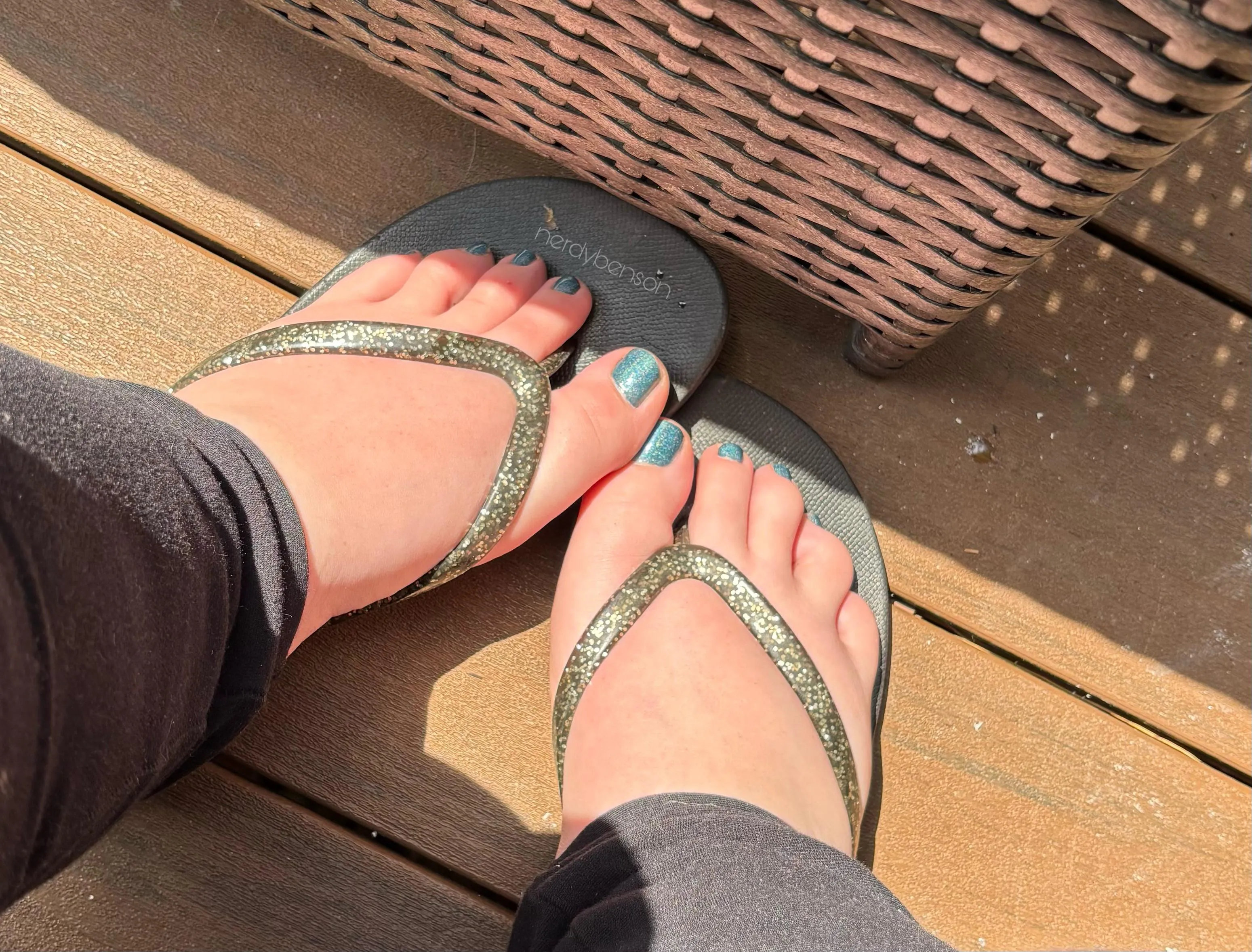 Are you hungry for juicy toes?