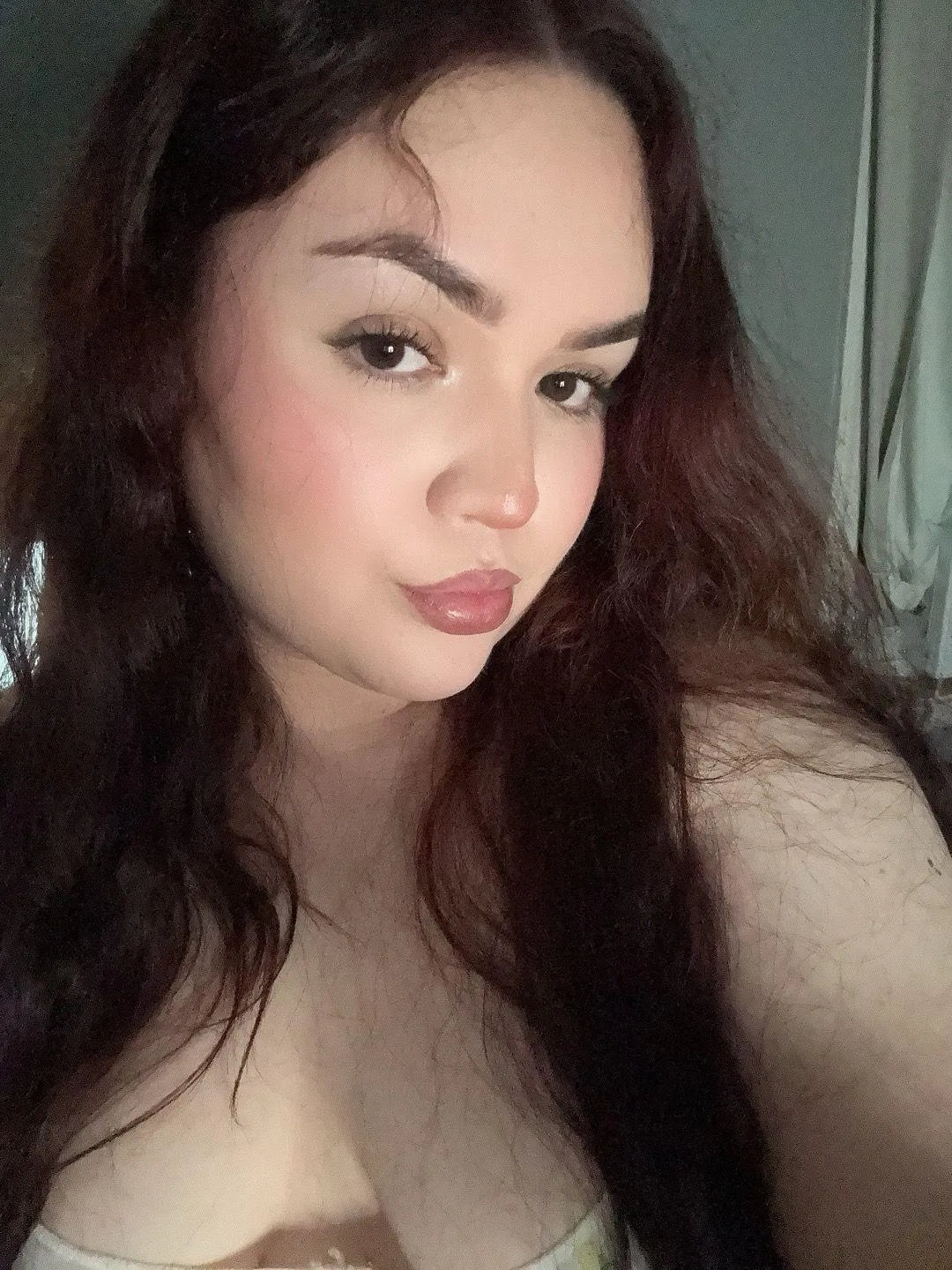 Beg like a good pup for my attention loser