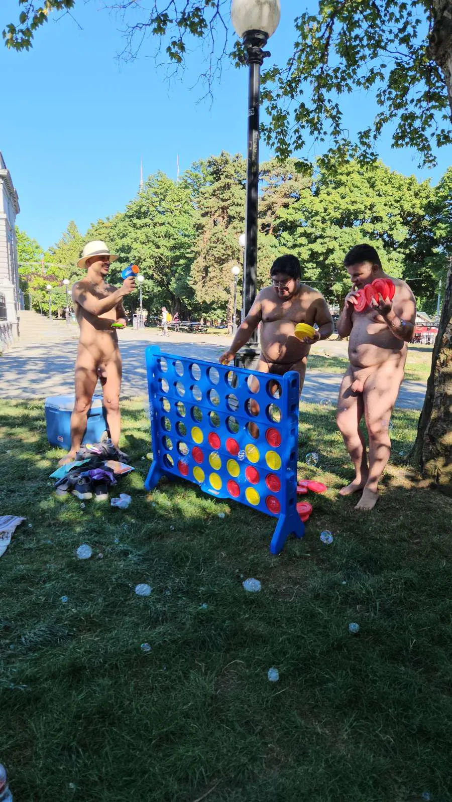 Connect 4 at our naked picnic in the park!