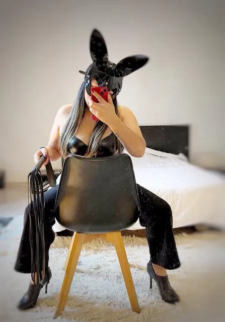 Do you know your place when you see a woman like me?