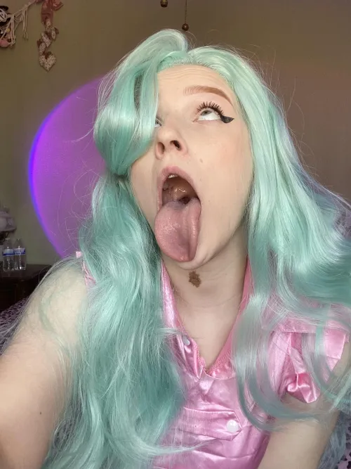 @Emelina.iris as Elizabeth (Seven Deadly Sins)