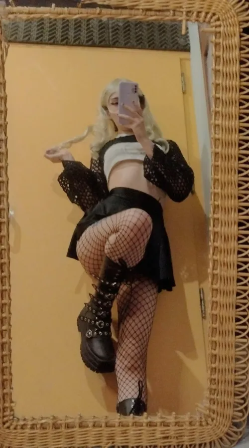 Even using platforms, I'm no taller than 1.65cm 😭