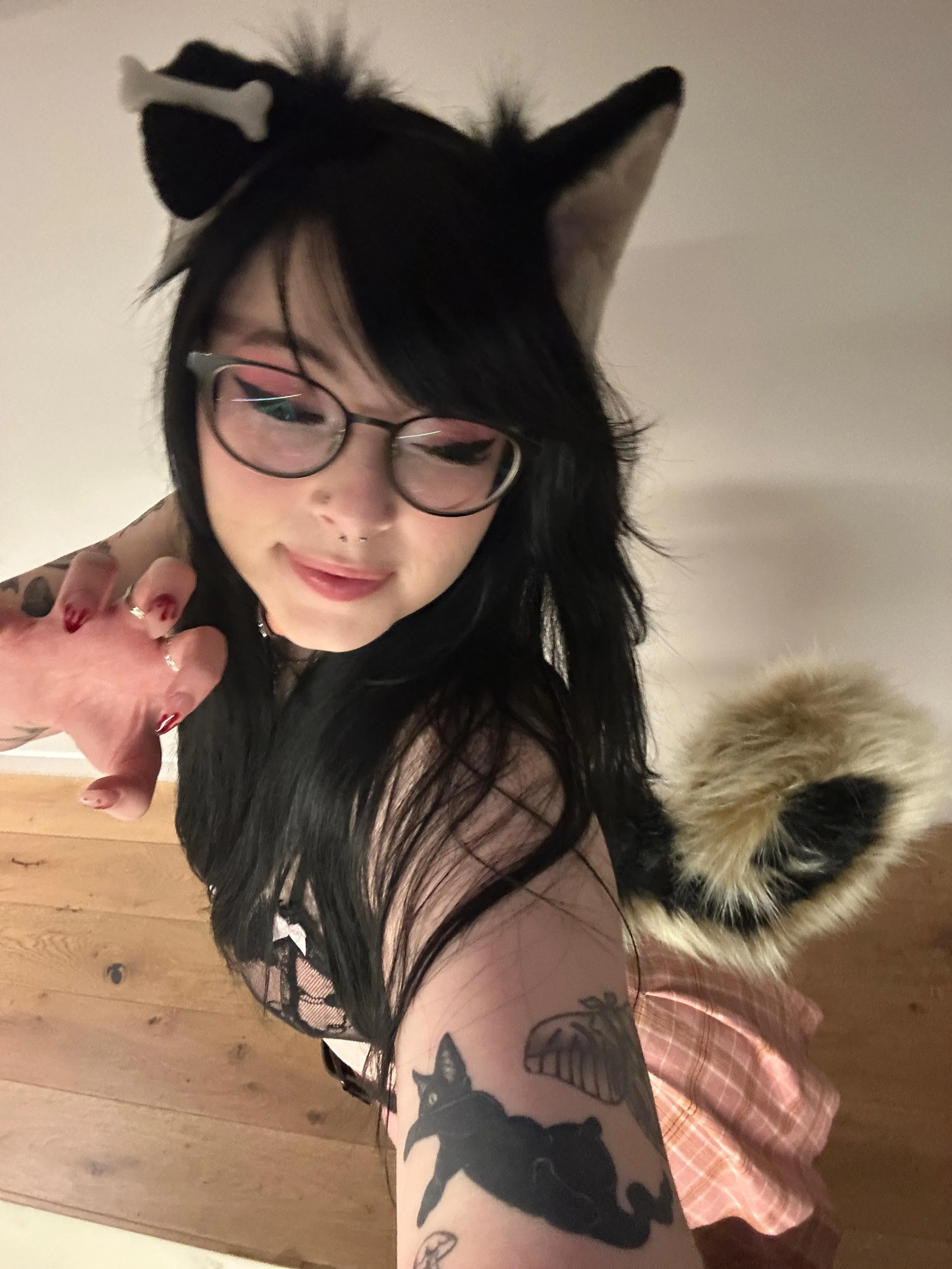 Feeling cute… might get into a little trouble later~