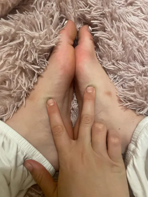 Feet content - add Snapchat= sassysolez
