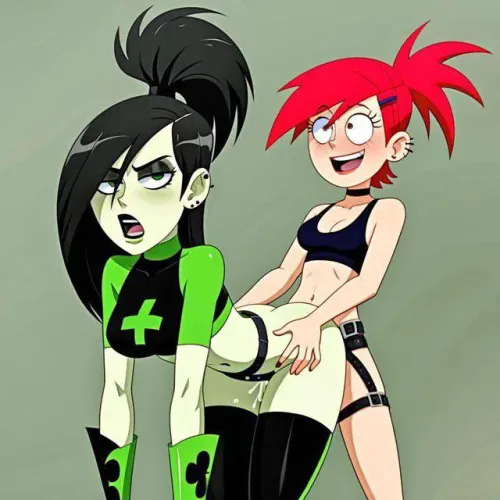 Frankie pegging her goth friend. By 