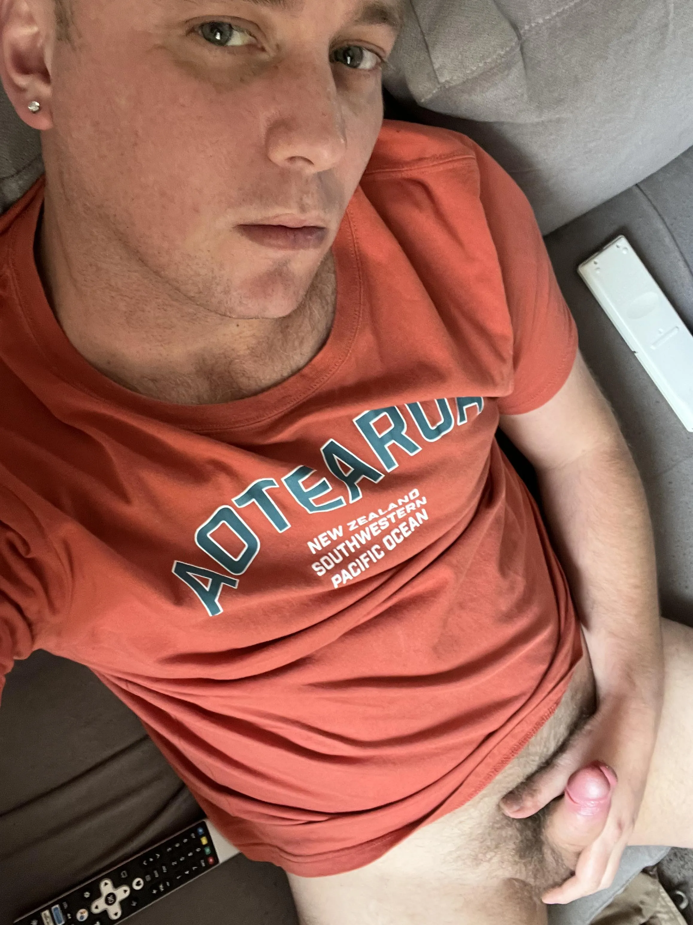 Hope this picture works 😶‍🌫️ 36 Gay From New Zealand what yeall upto?