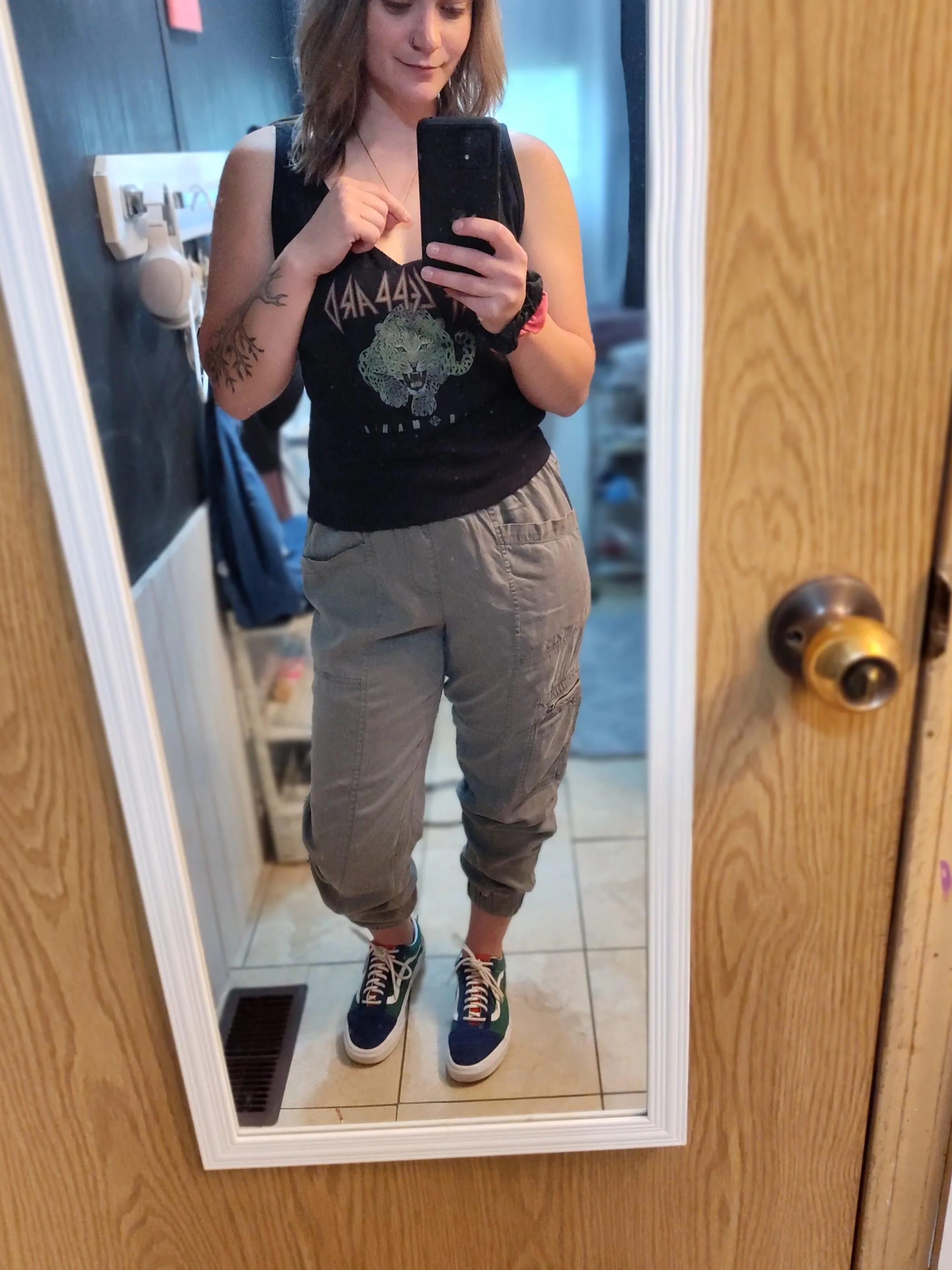 If you would actually fuck the shit out of a 31yo, how old are you? 💦🥵