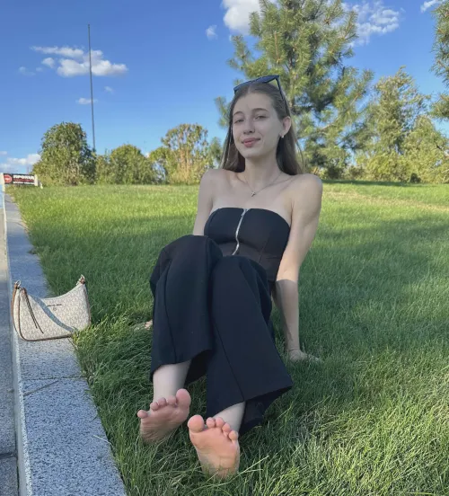 Im going to tell your wife that you love my feet