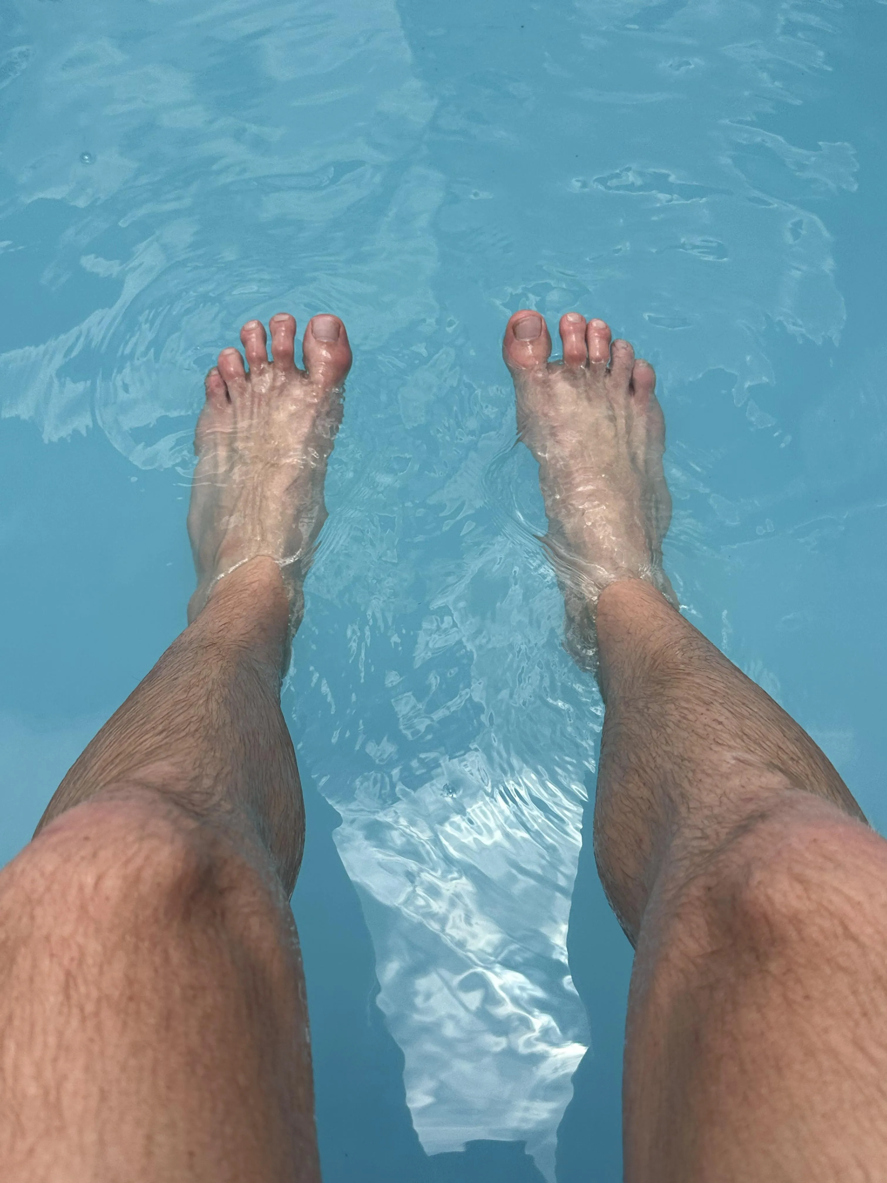 Let’s get wet😏💦