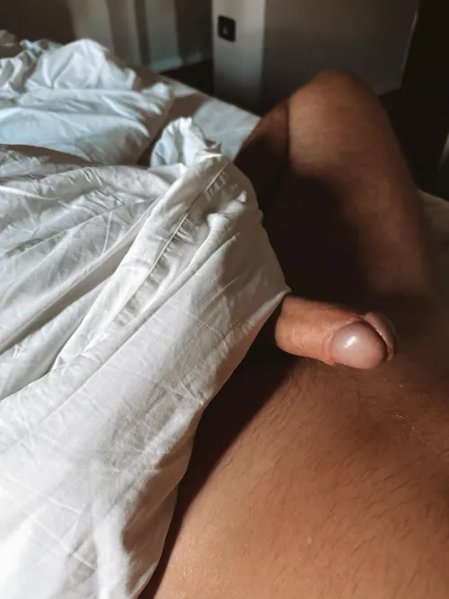 Maradnék még az ágyban