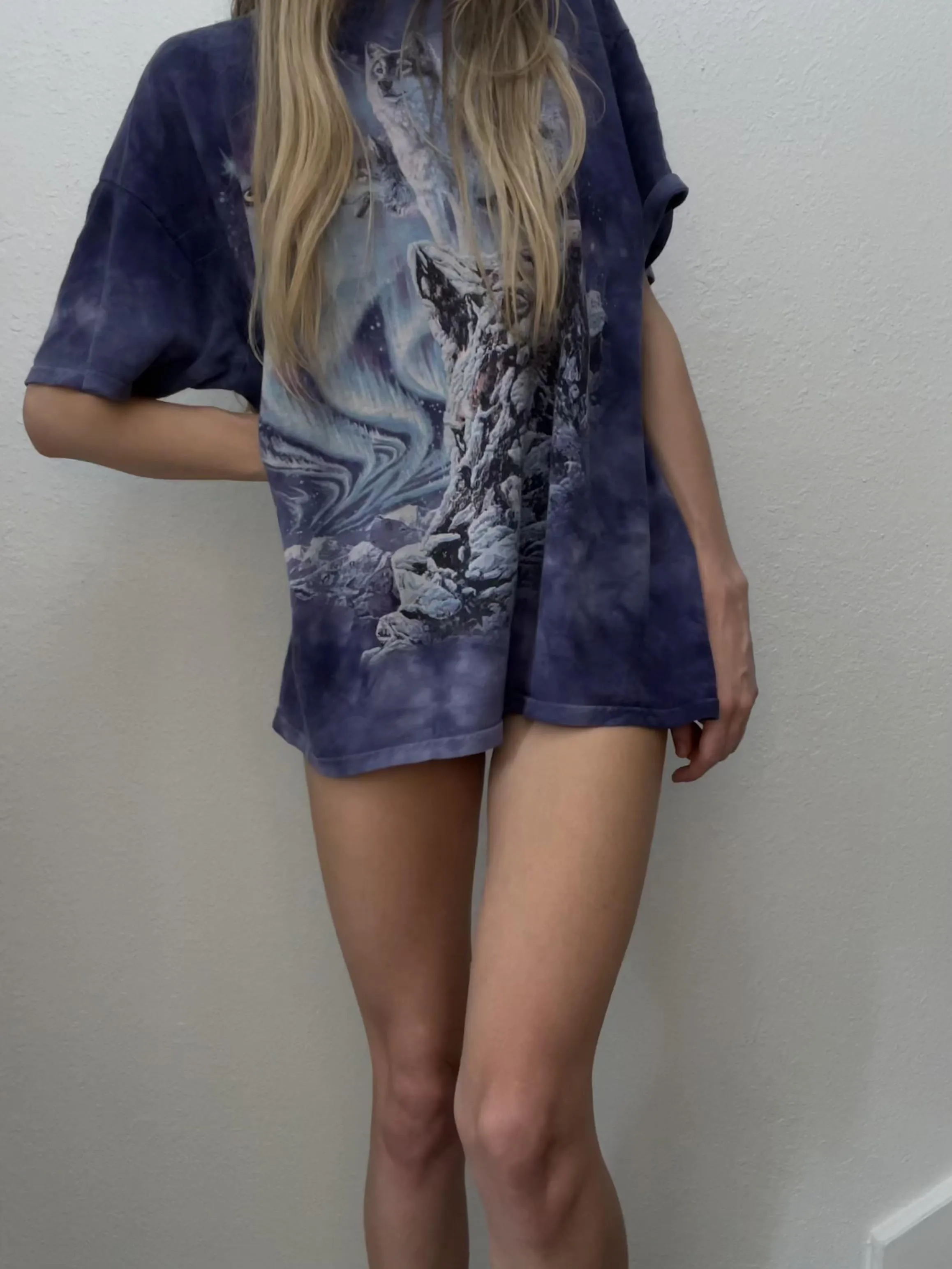 not to be dramatic but this my favorite shirt