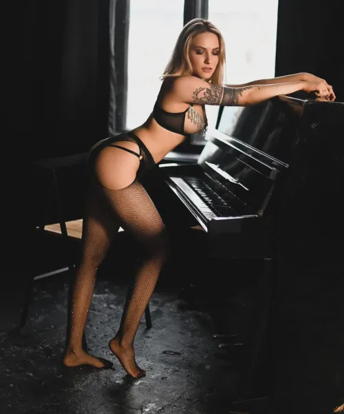 Now you know what a reference girl in black lingerie should look like