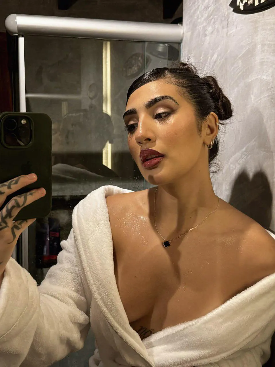 These lips is sooo giving