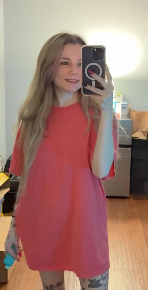 tiny blonde with tats