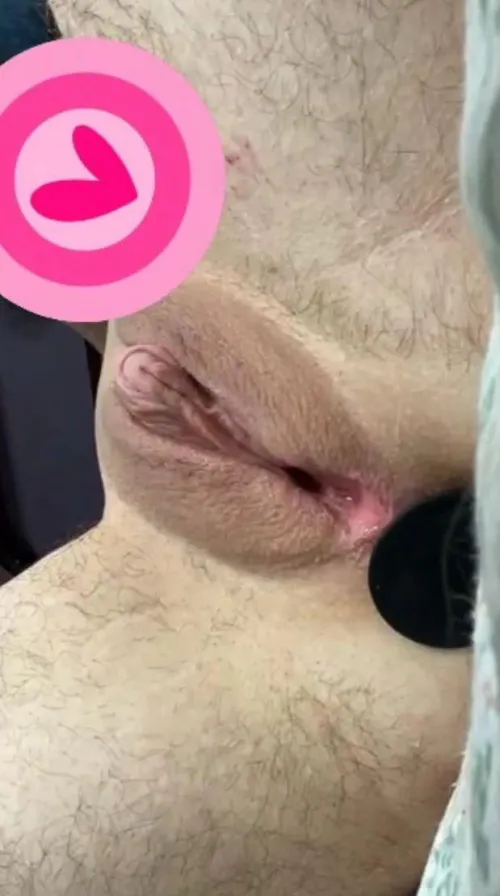 what would you do if your male roommate sent you this