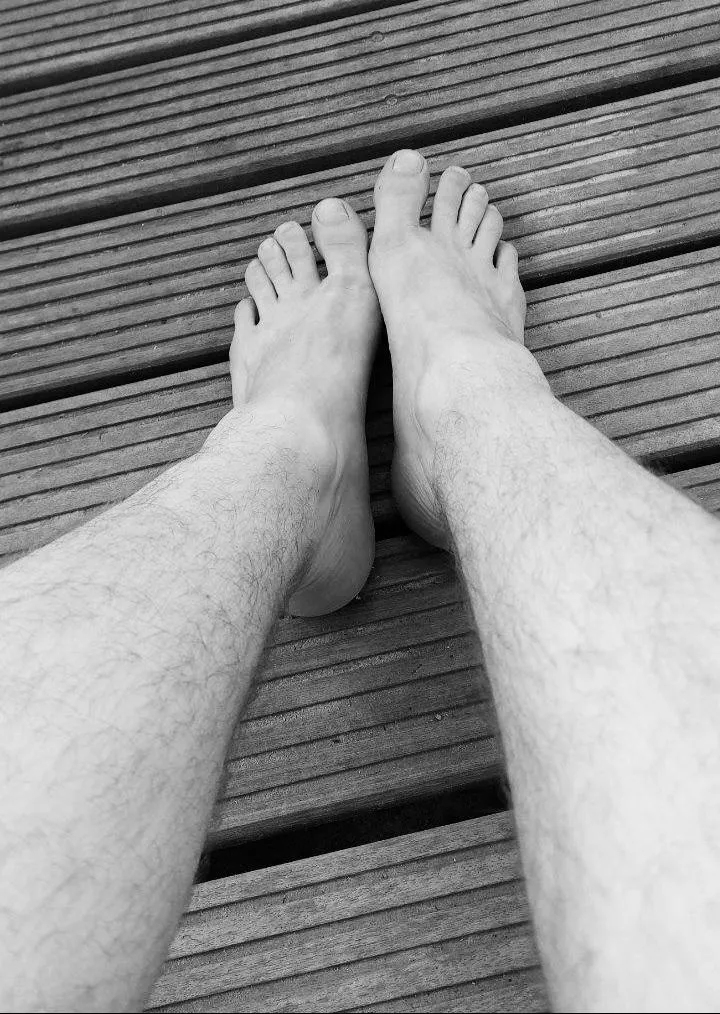 Where are my toe lovers?