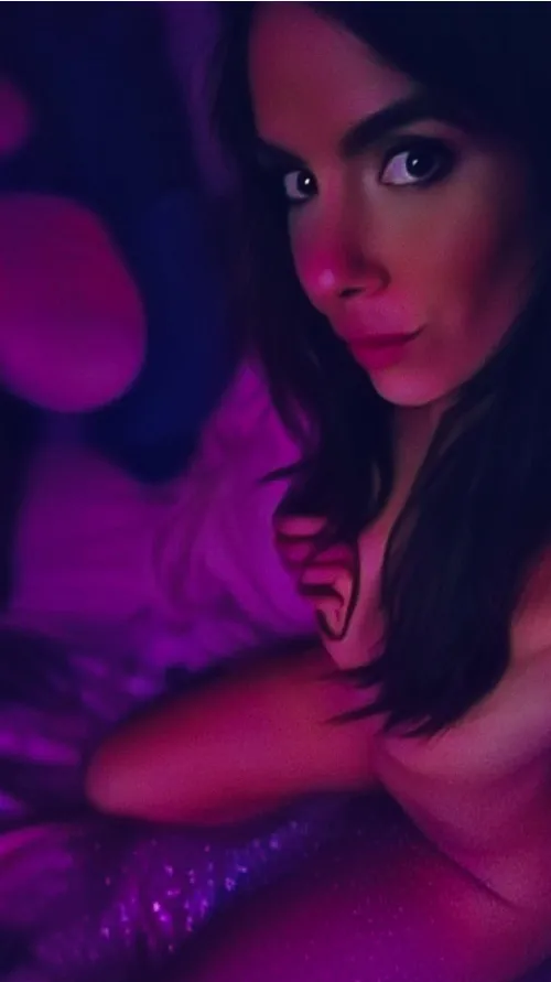 40 & I need attention!