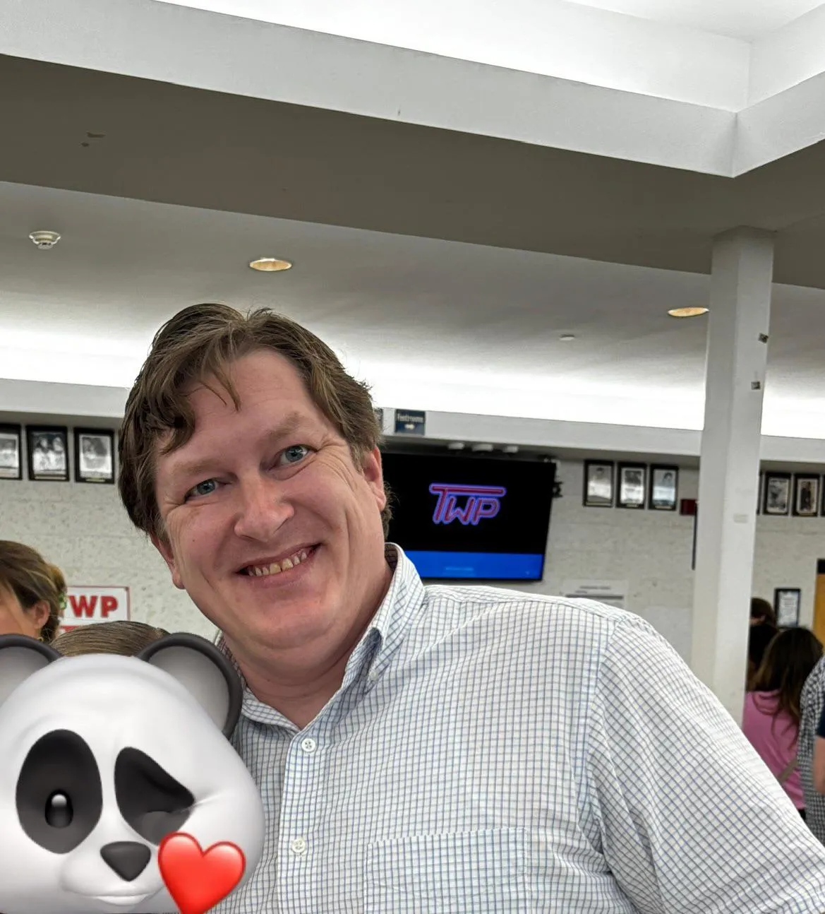 42 (M4F) UC lets kick off the morning with a bang