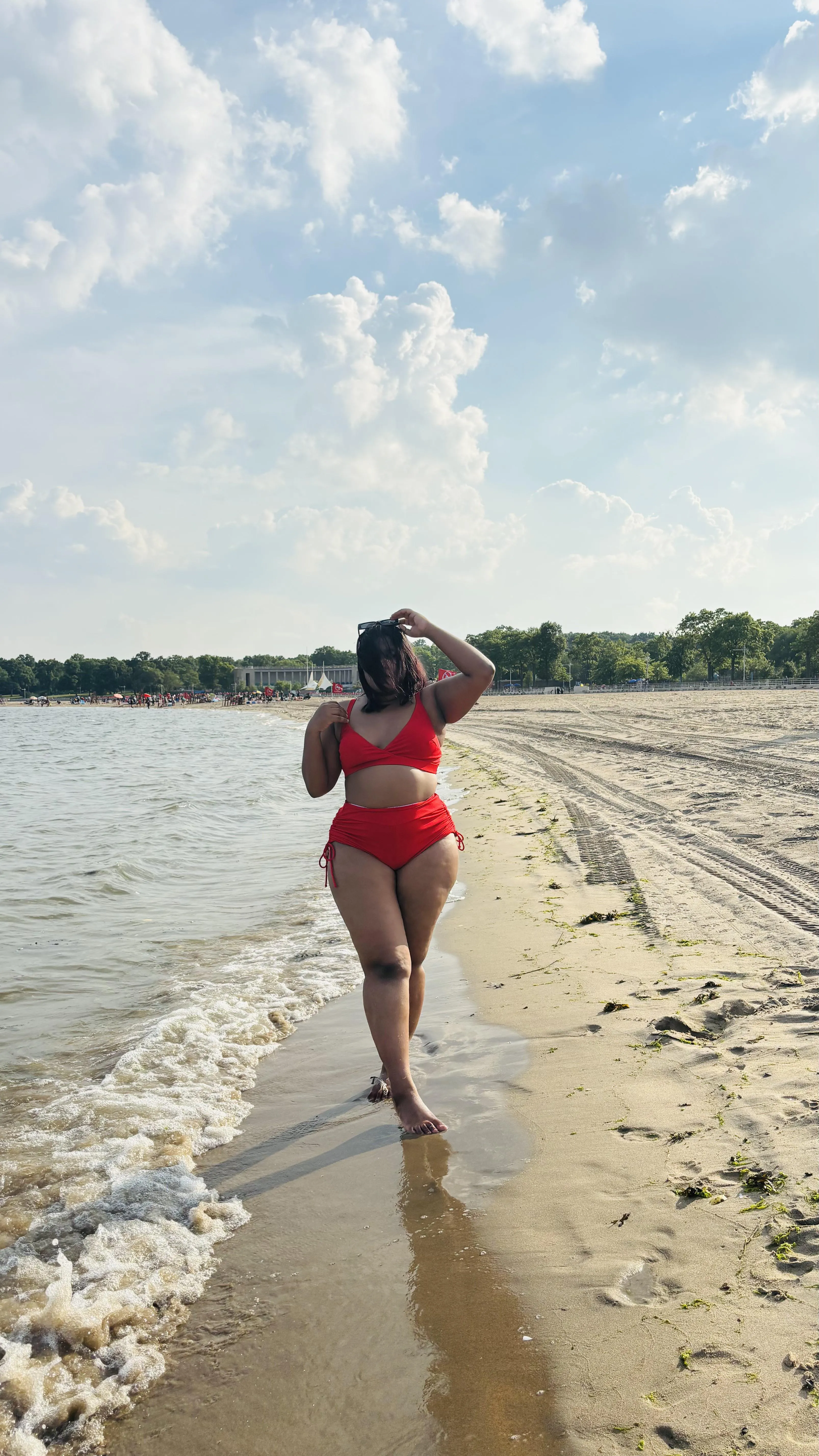 Bangladesh gone sexy in beach, Dm your mirror selfie with your c*ck in hand. Let her see you and choose you.