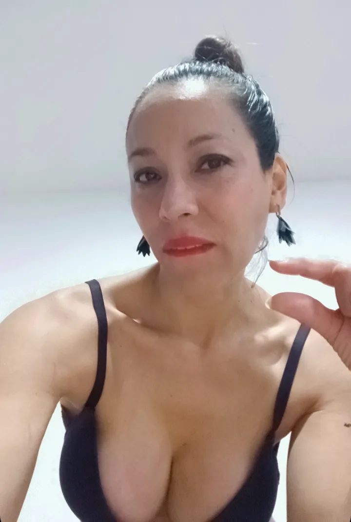 How pathetic, how useless... the only thing you deserve is great humiliation 🍤👎🏻🚩