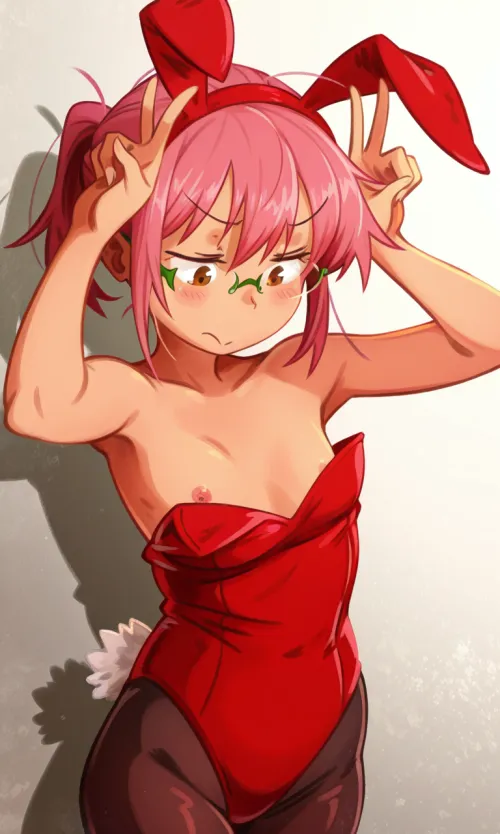 Kobayashi con traje de conejito