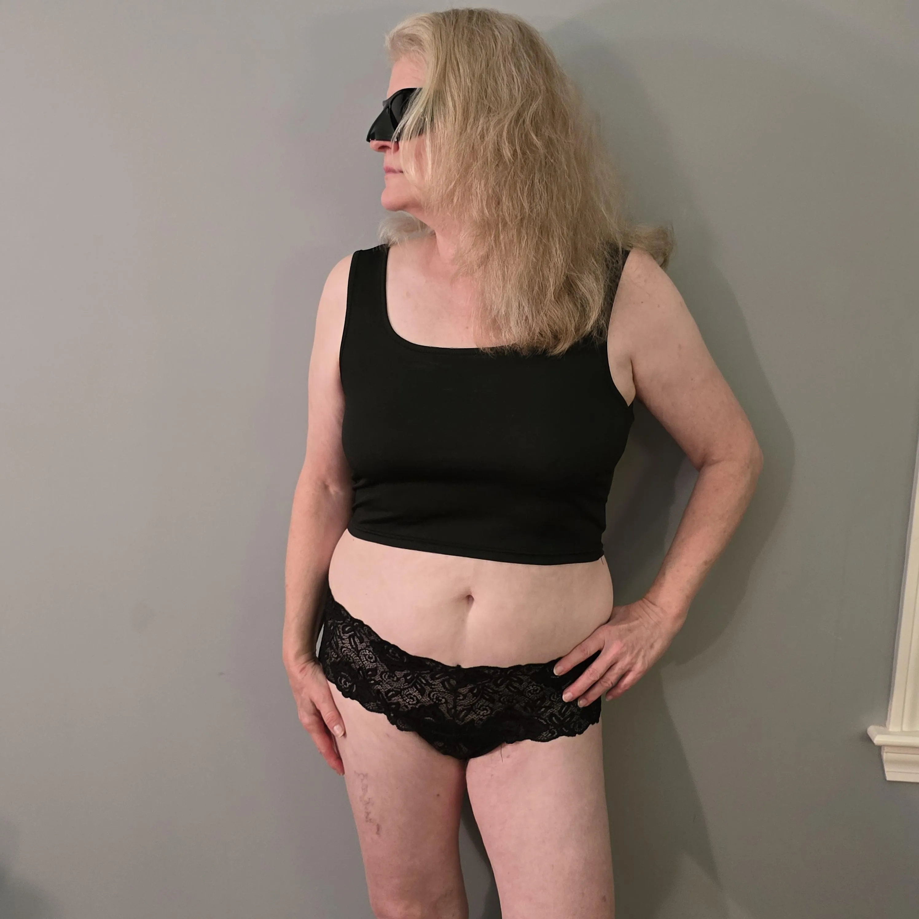 Mature 58 YO real blonde.