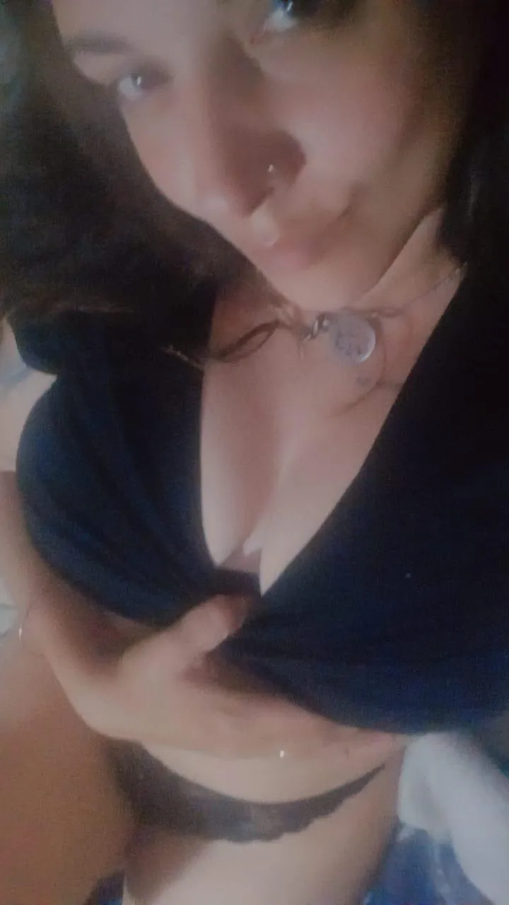 pretty Latina with nice breasts